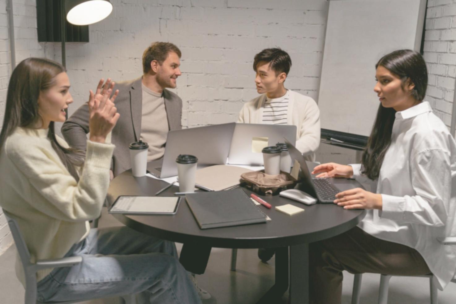 Sessão de trabalho em equipa sobre orçamentação